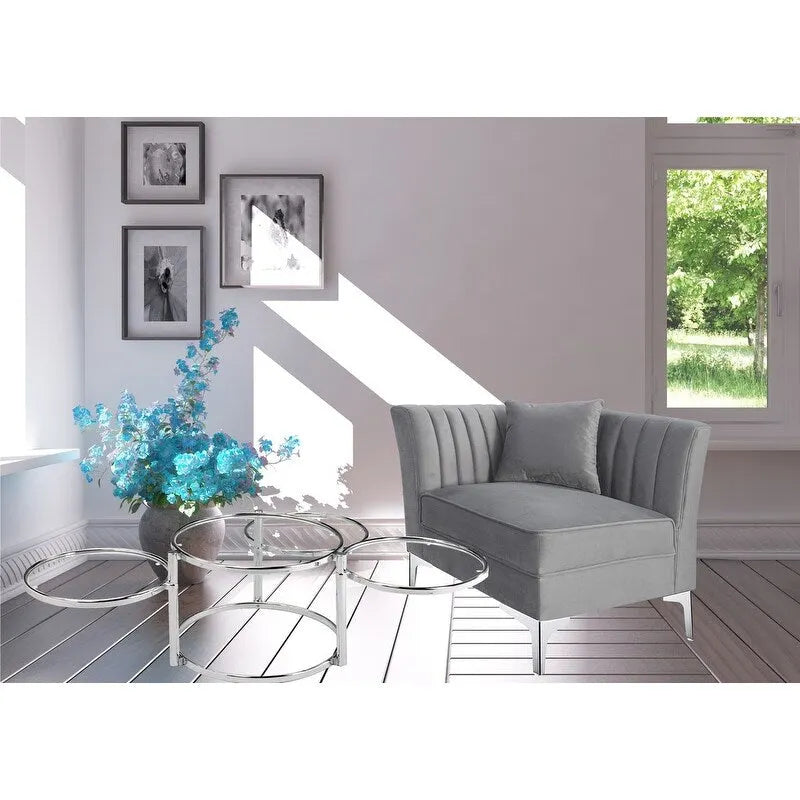 Table basse en verre transparent et chrome, style mouvement moderne