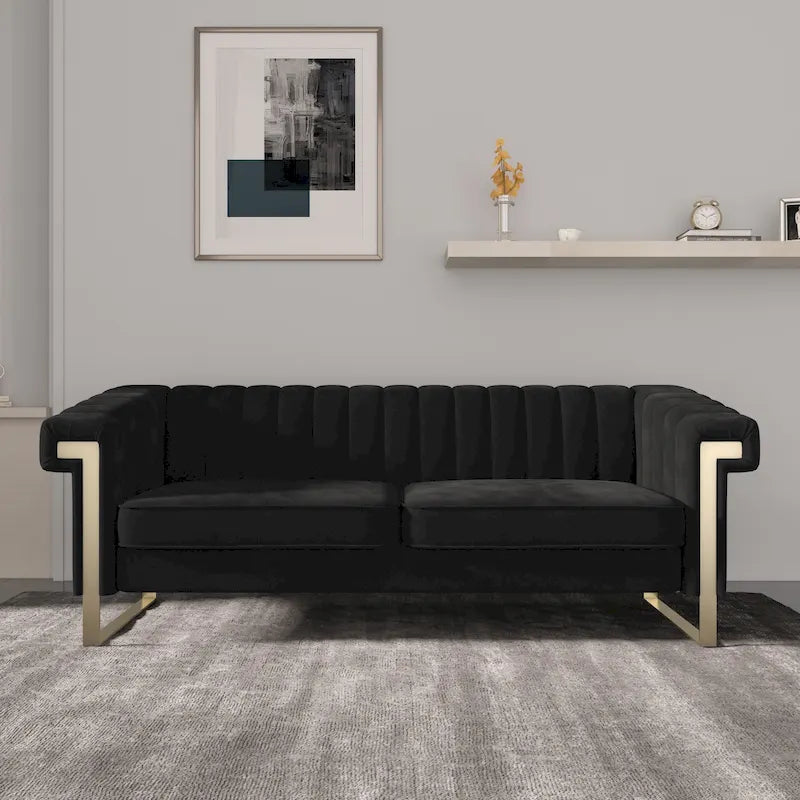 Canapé Chesterfield traditionnel en velours capitonné avec pieds dorés