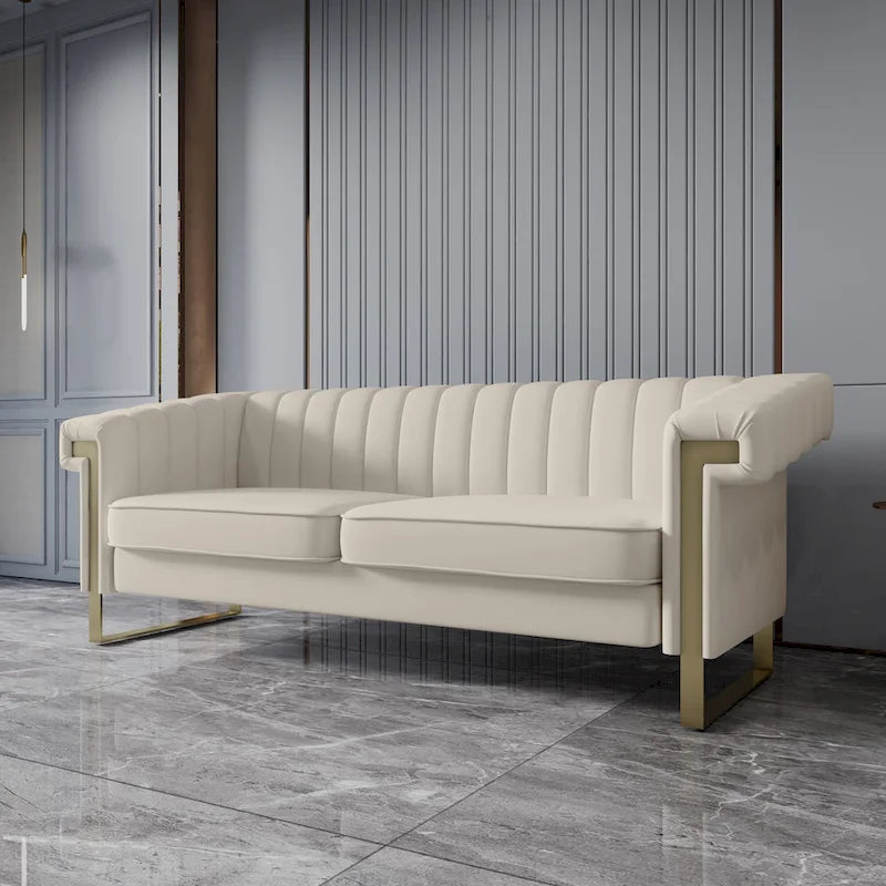 Canapé Chesterfield traditionnel en velours capitonné avec pieds dorés