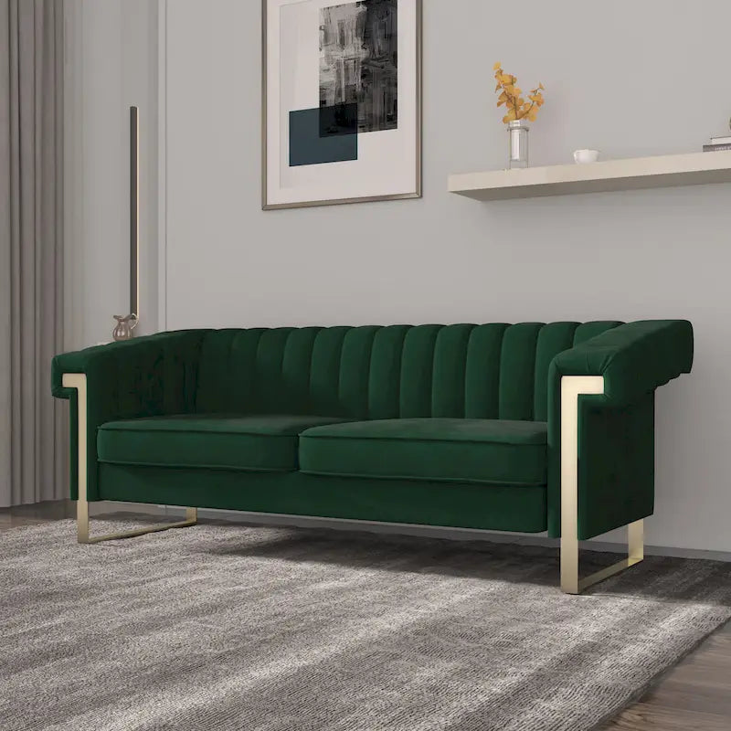 Canapé Chesterfield traditionnel en velours capitonné avec pieds dorés