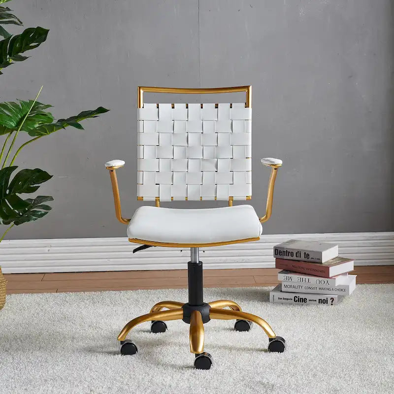 Chaise de bureau mi-hauteur en cuir doré