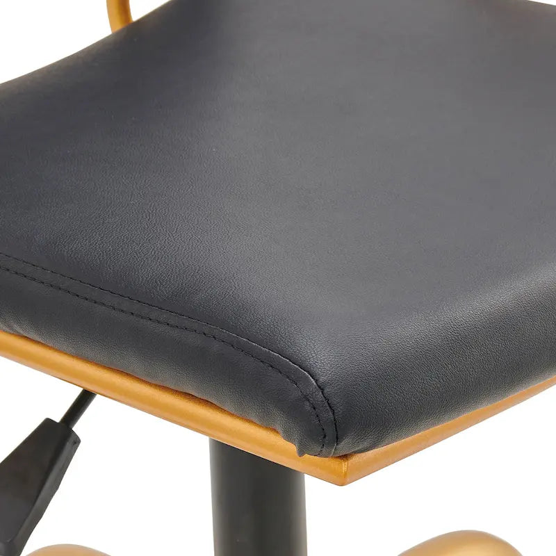 Chaise de bureau mi-hauteur en cuir doré