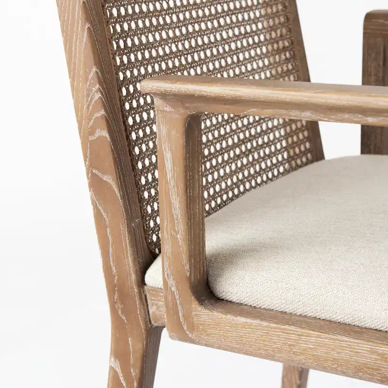 Chaise de salle à manger en bois massif avec assise en tissu crème et dossier en rotin