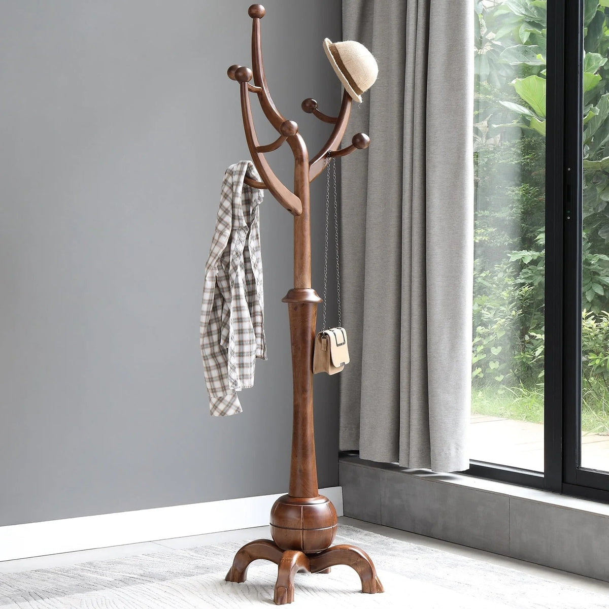 Porte-manteau sur pied en bois d'hévéa forme branche d'arbre avec 8 crochets - 24,5 L x 70,87 H